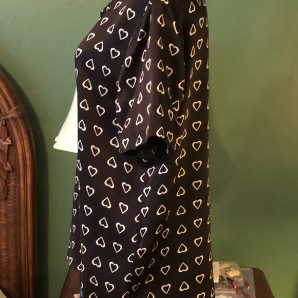 Neiman Marcus Black with White Hearts Short Sleeves T-Shirt Style Silk Blouse - Picture 4 of 8